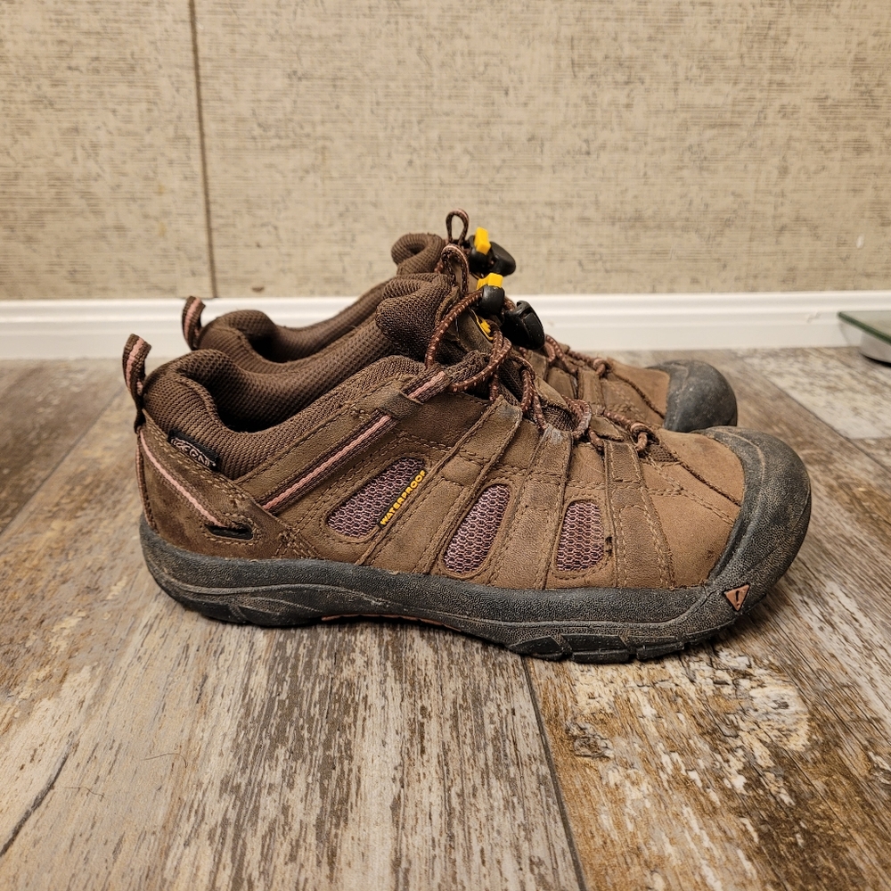 Women's Keen shoes size 6.5